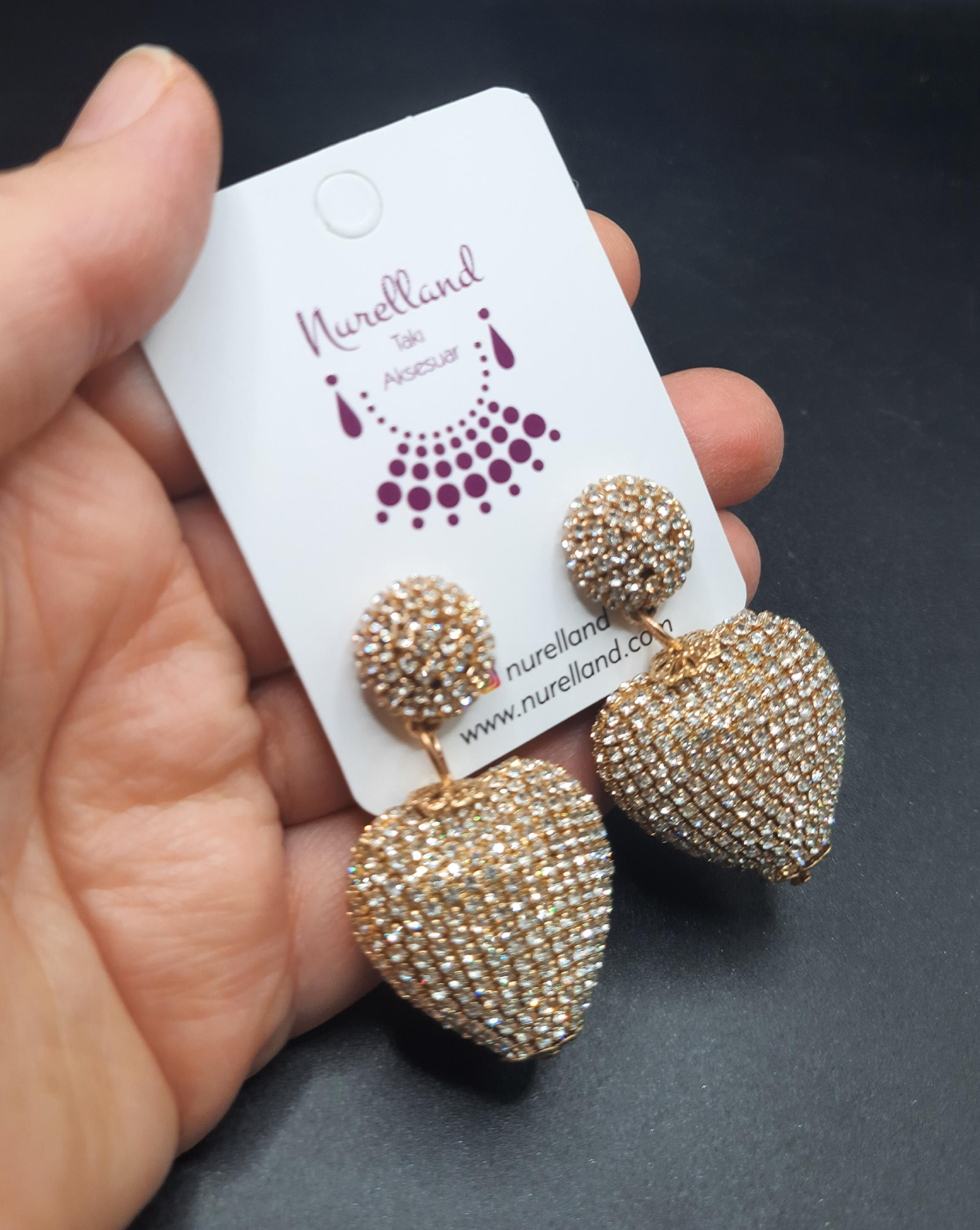 Gold kalp küpe,gold tasarım küpe,gold abiye küpe,gold taşlı küpe
