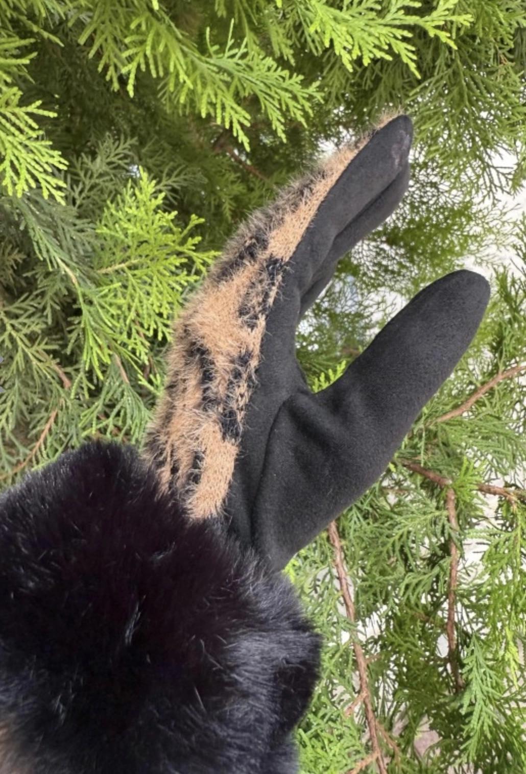 Leopar bileği kürklü eldiven