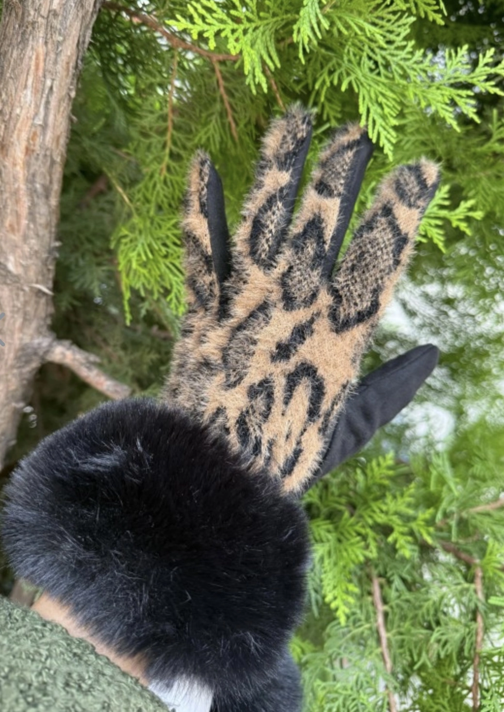 Leopar bileği kürklü eldiven