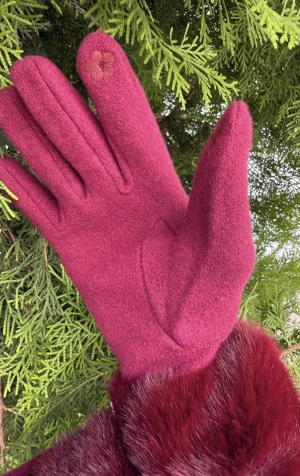 Bordo bileği kürklü eldiven