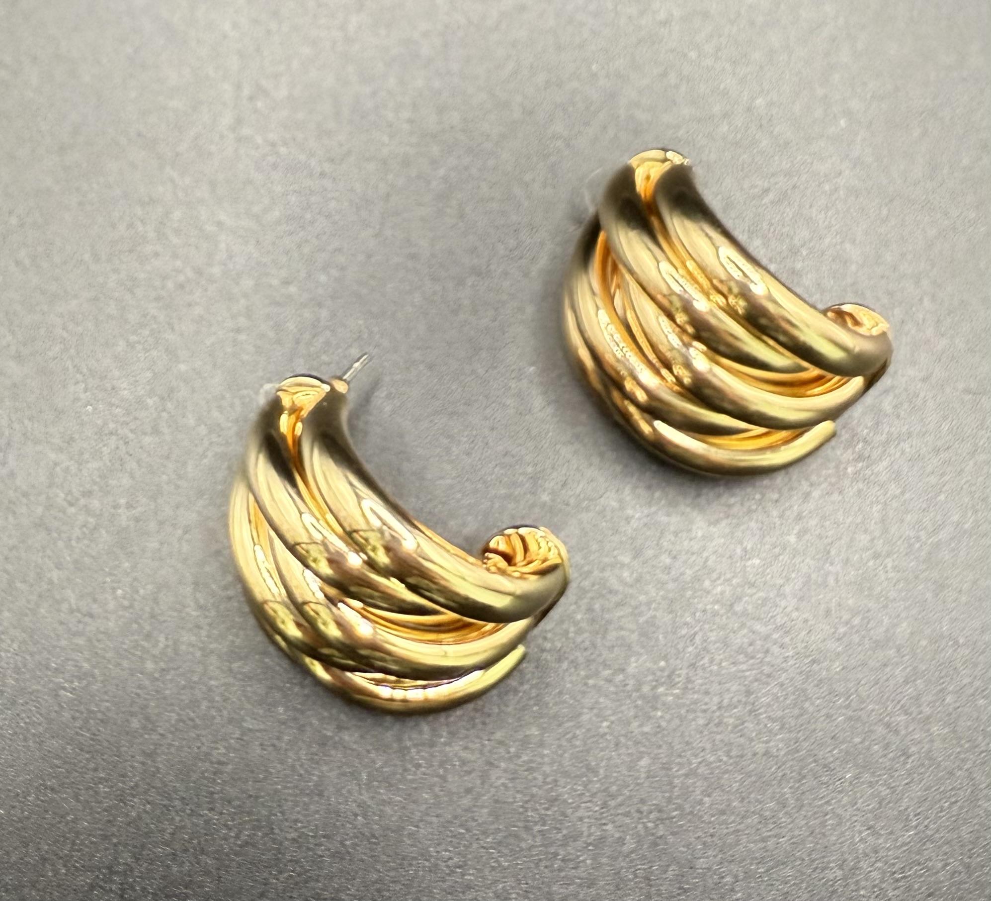 Gold model küpe