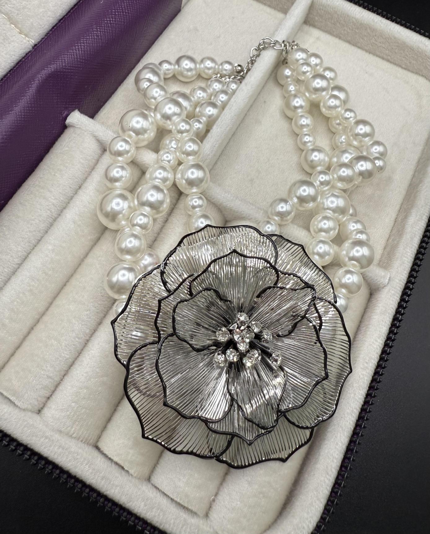 Çiçek detaylı incili Choker kolye ,inci kolye,çoklu kolye