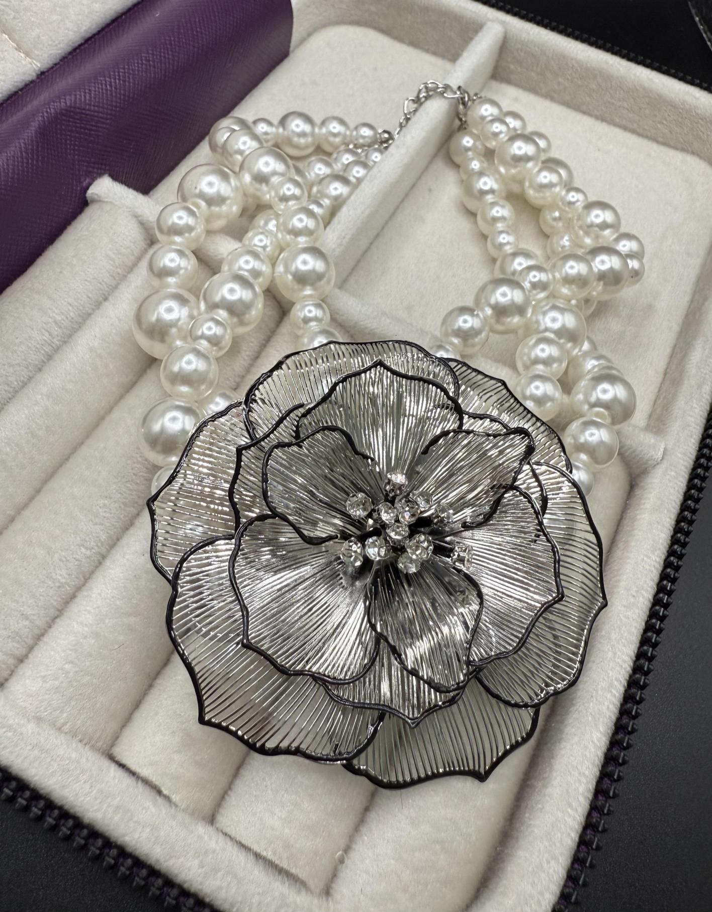 Çiçek detaylı incili Choker kolye ,inci kolye,çoklu kolye