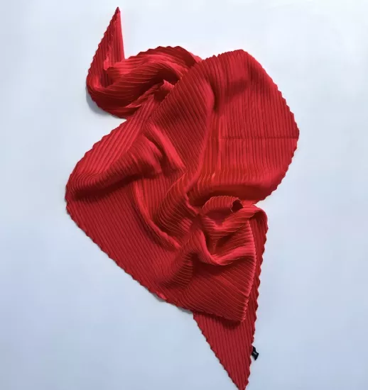 Kırmızı piliseli 55&55 fular