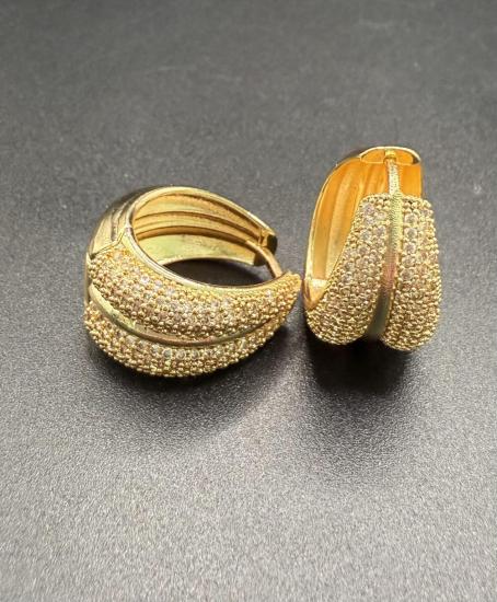 Gold zirkon küpe